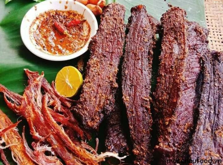 thịt treo gác bếp- Ha Giang