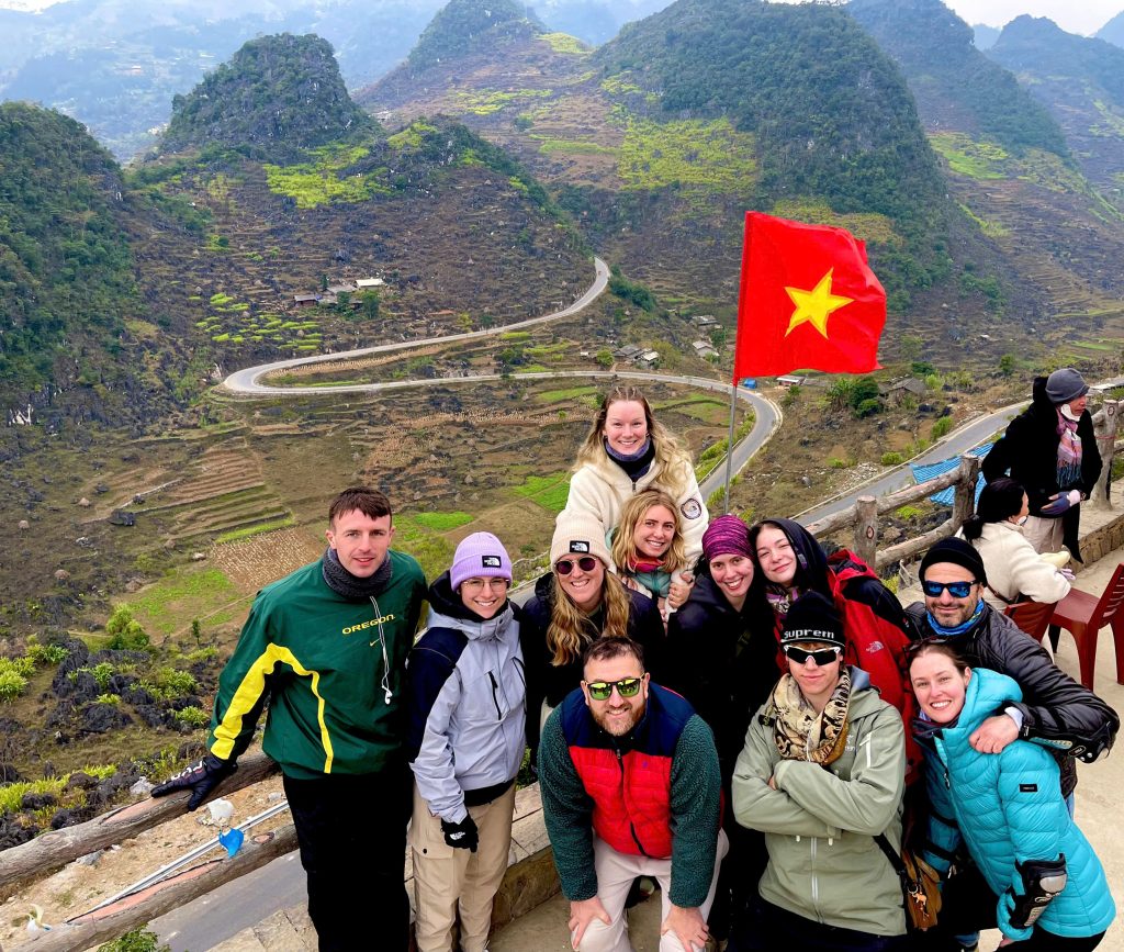 cua chu M Ha Giang