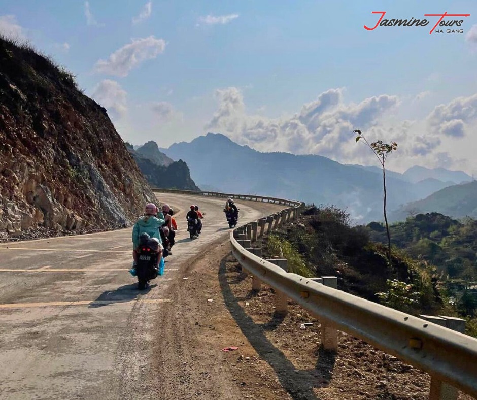 roads Ha Giang